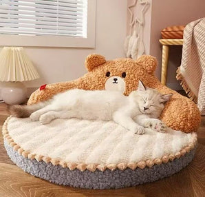 猫・小型犬用 抱きつきクマ型ペットベッド オールシーズン対応 もたれ付き 体重7.5kgまで