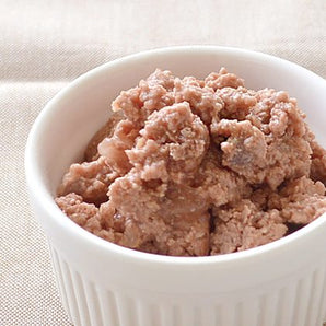 ビオリオーブ ピュア・ベニソン ドイツ産鹿肉100％使用の犬猫用レトルトフードの中身